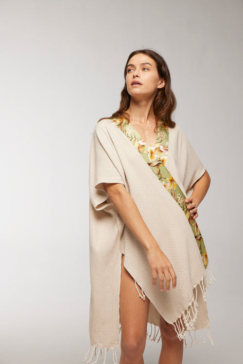 Elegant Kaftan Robe With Silk Bordure - Honey Orchid